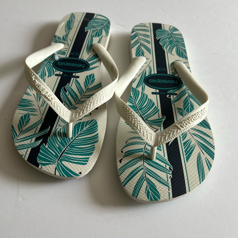 HAVAIANAS MENS FLIP FLOPS PALM LEAF PATTERN TEAL AND WHITE SIZE 13 NWOT